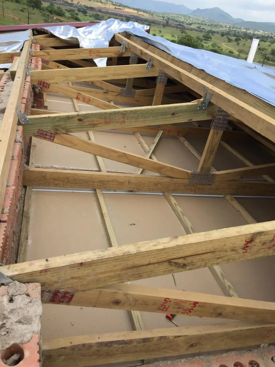 Lloyd's Roofing & Waterproofing